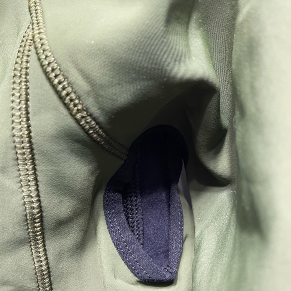 Unique Stretchy "Rocco" 1/4 Zip Performance wear Layering Thermal Top - Get It! - Picture 8 of 9